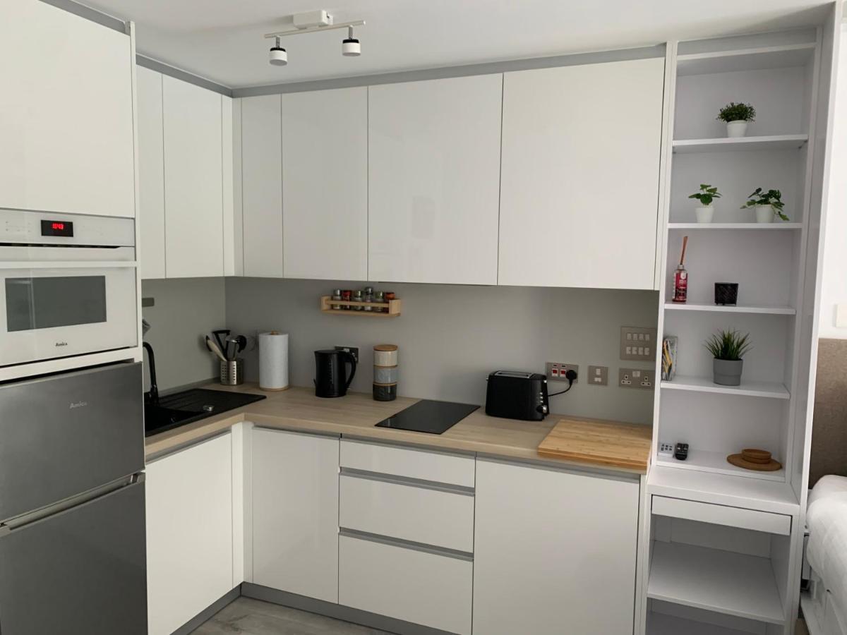 Cp High Floor Luxury Studio 지브롤터 외부 사진