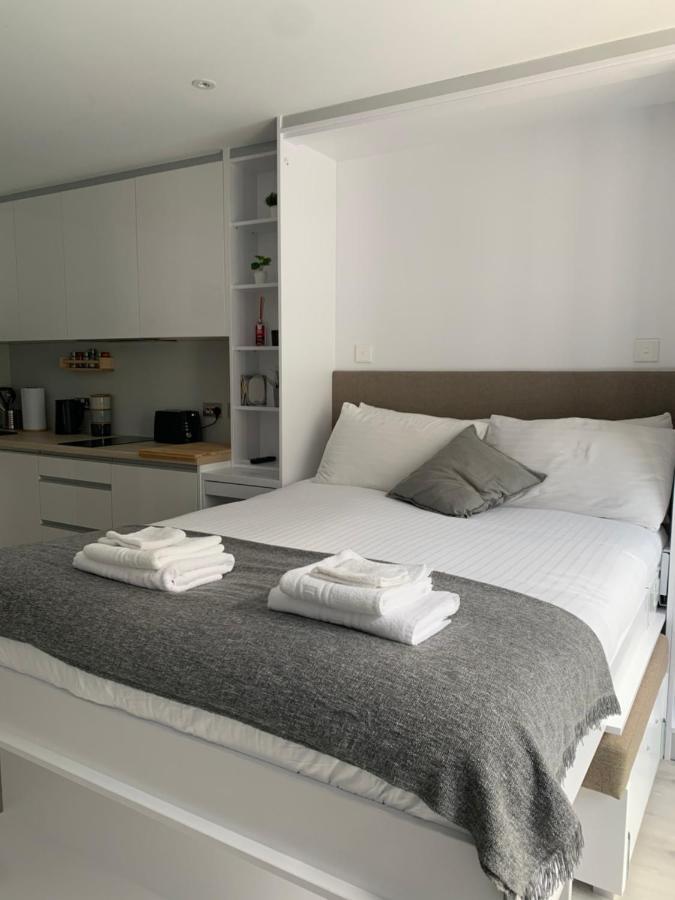 Cp High Floor Luxury Studio 지브롤터 외부 사진